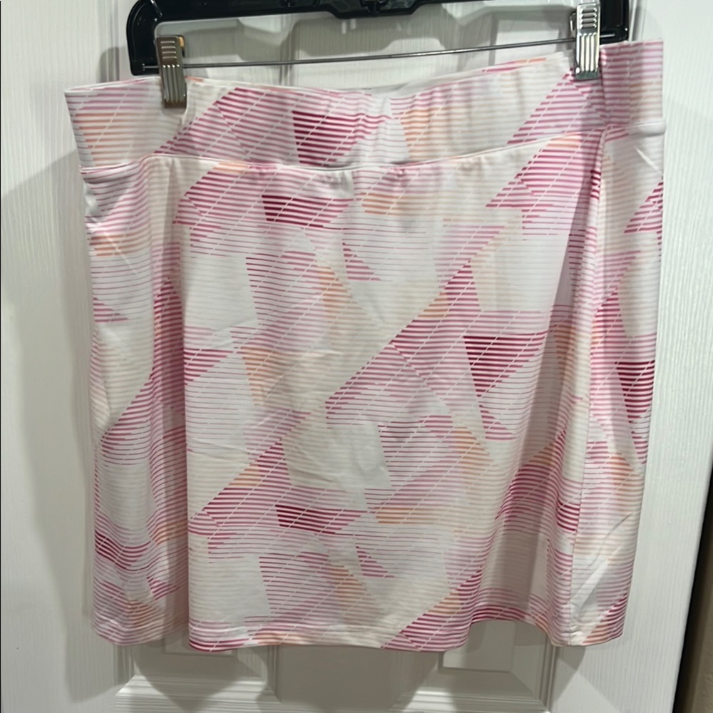 Pebble Beach White and Pink Skort size extra large